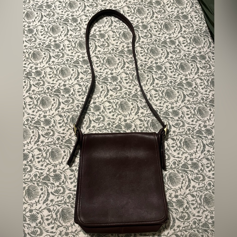 Vintage Coach Legacy Studio Flap Crossbody 9144
